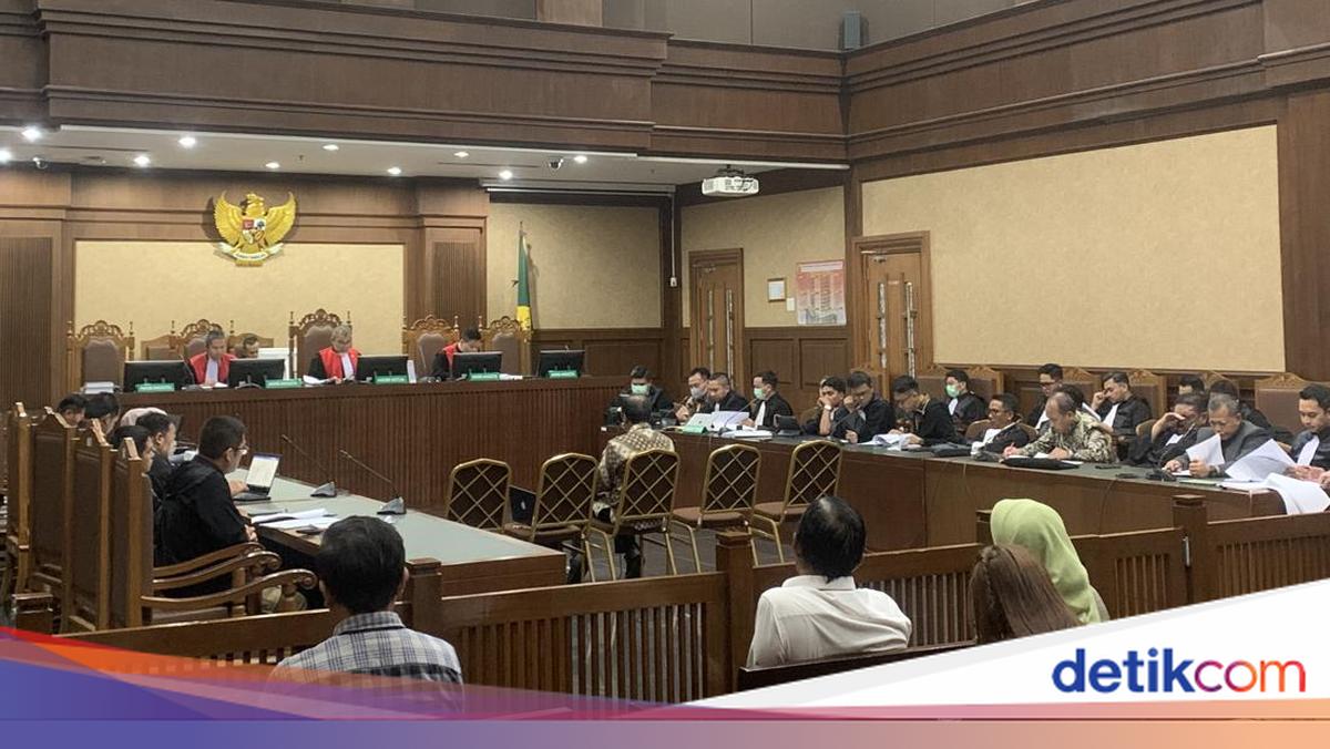 Hakim Tolak Keterangan Istri Terdakwa Kasus Vonis Lepas Migor Dibacakan