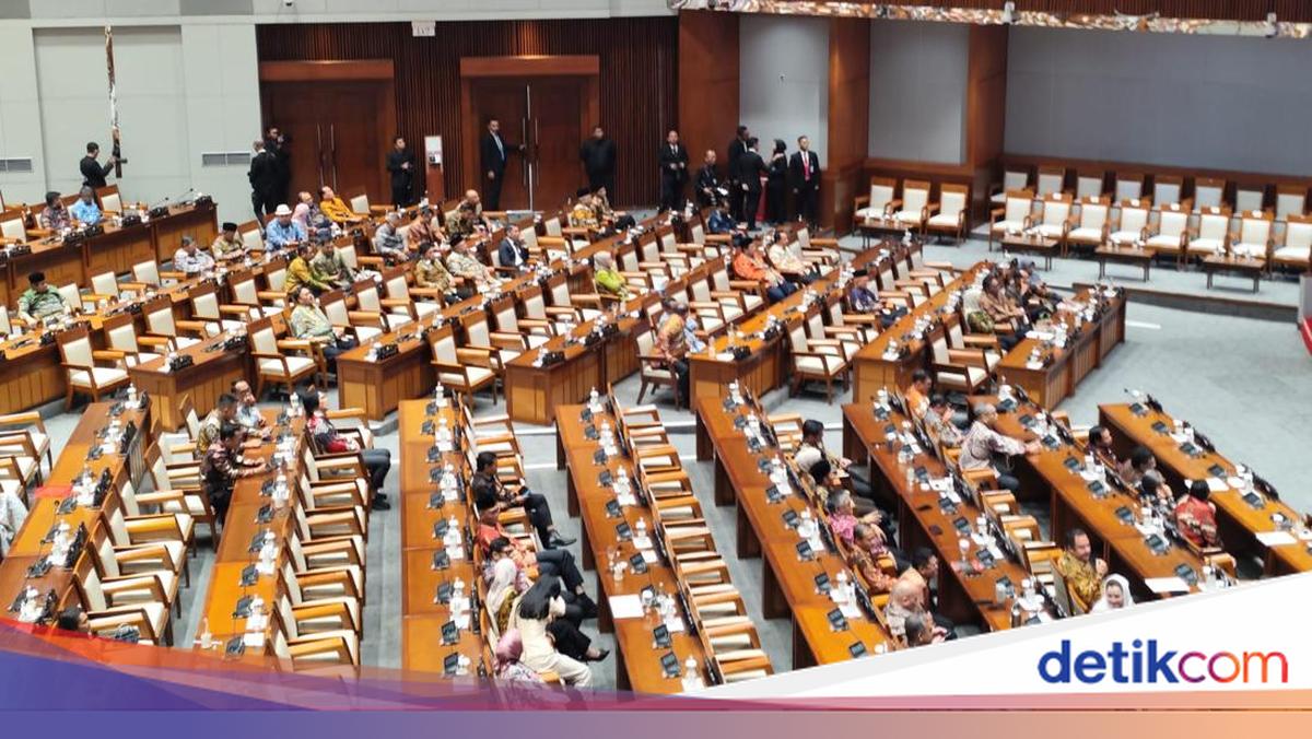 Rapat Paripurna Sepakati RUU Statistik dan RUU PPSK Jadi Usul Inisiatif DPR