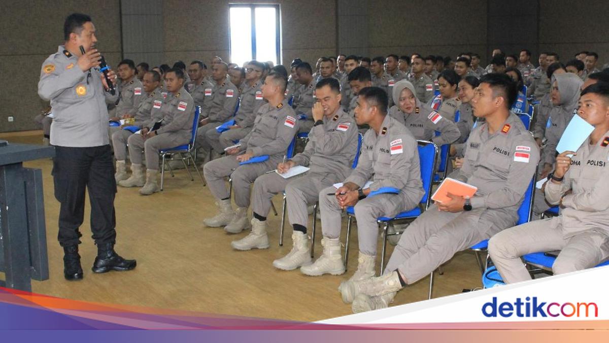 SSDM Polri Tekankan Internalisasi Karakter Bangsa Indonesia ke 140 Personel FPU