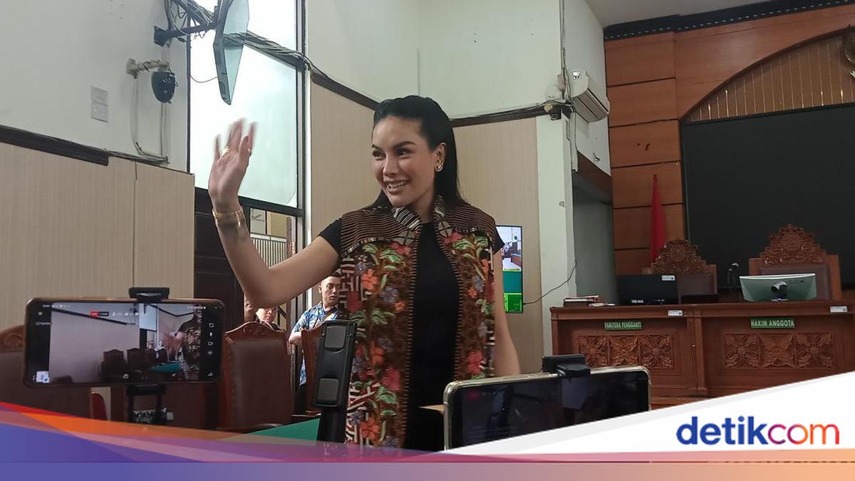 Sidang Gugatan Rp244 M Nikita Mirzani pada Reza Gladys Ditunda