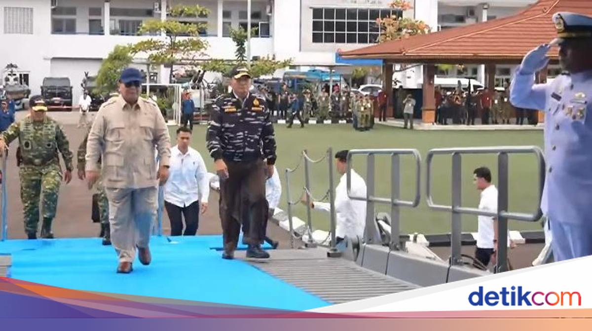 Naik KRI, Prabowo Bakal Saksikan Sailing Pass Kapal TNI AL di Teluk Jakarta