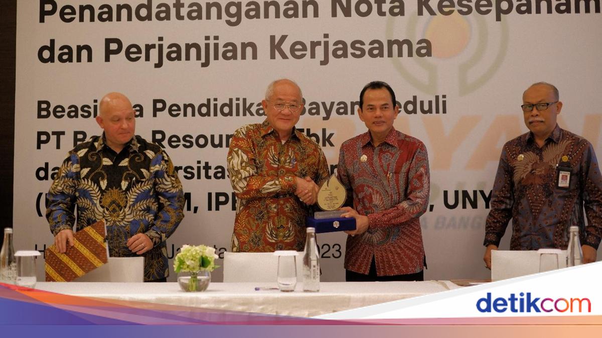 Bayan Peduli Salurkan Beasiswa Pendidikan ke 14 Kampus Ternama