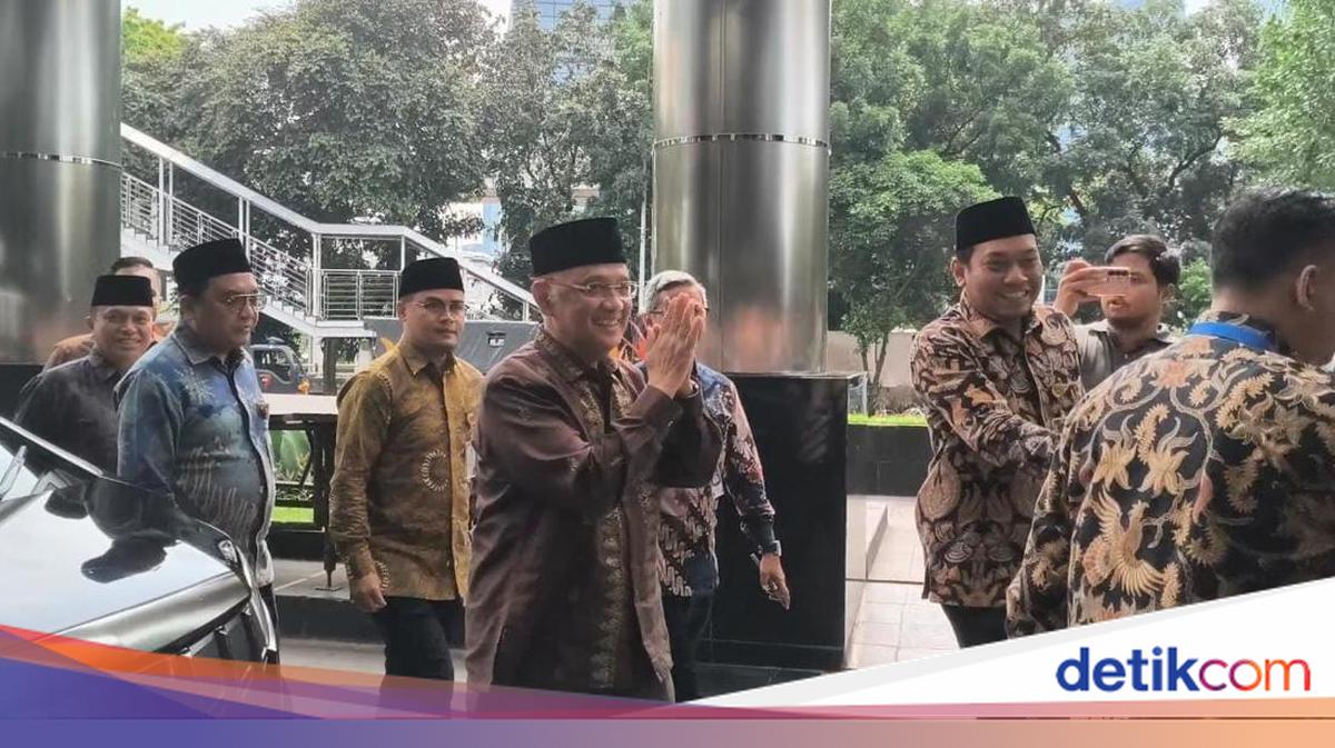 Menteri Haji Serahkan 200 Nama Calon Pejabat ke KPK: Untuk Ditracing