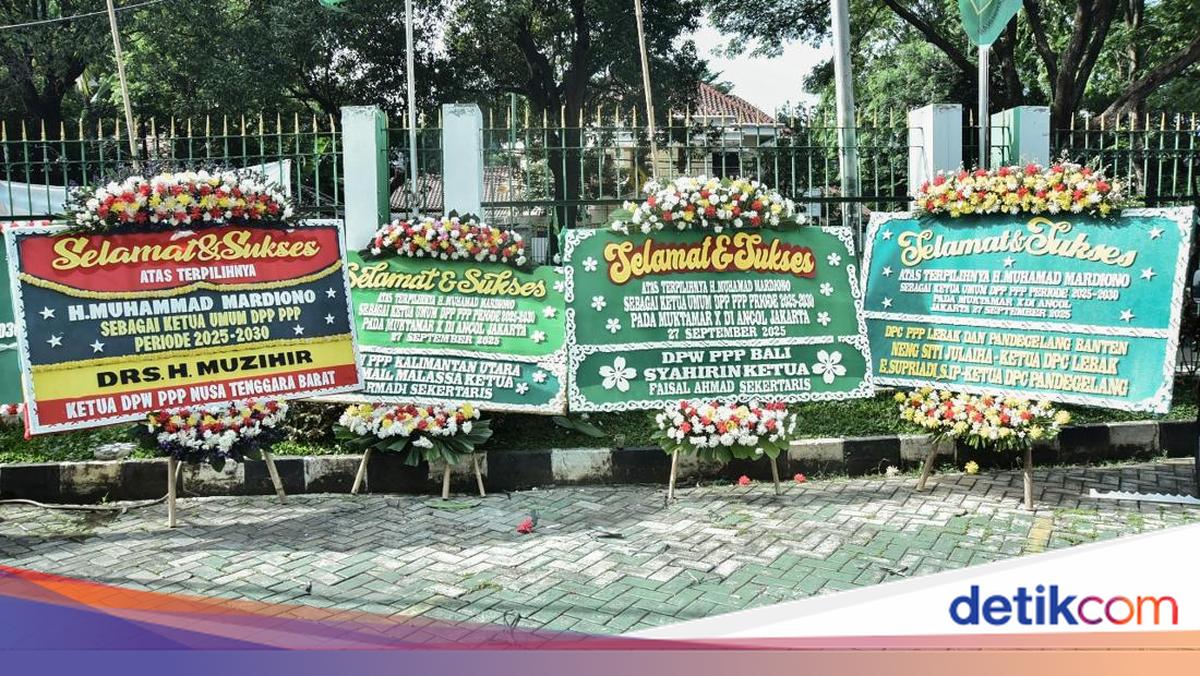 Karangan Bunga Berjejer Hiasi Kantor DPP PPP Usai Mardiono Sah Jadi Ketum