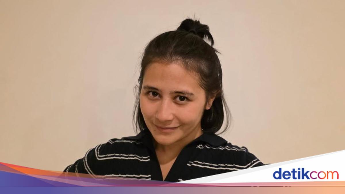 Pujian Setinggi Langit dari Omara untuk Gaya Prilly Latuconsina Berambut Pendek