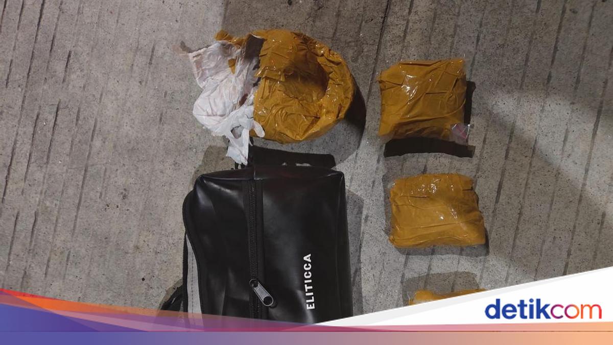 Polda Riau Gagalkan Peredaran Sabu Tujuan Sumbar, 2 Kurir Dijerat