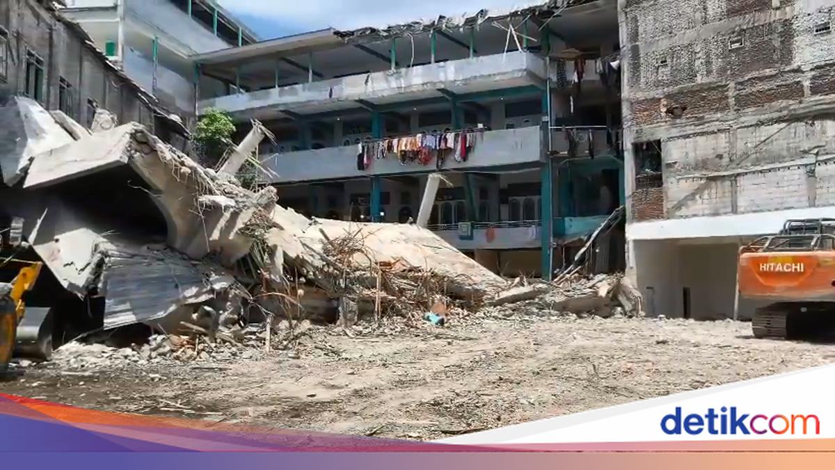 Legislator Dorong Hukum Tegas Jika Unsur Lalai di Ponpes Al Khoziny Terbukti