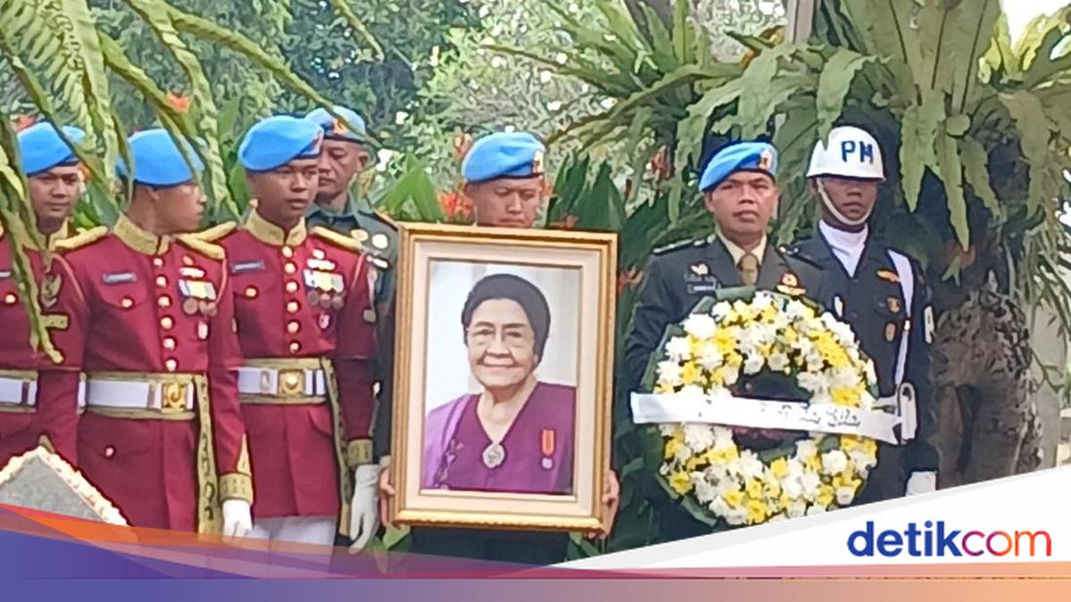 Duka Para Tokoh Atas Berpulangnya Istri Wapres ke-4 Umar Wirahadikusumah