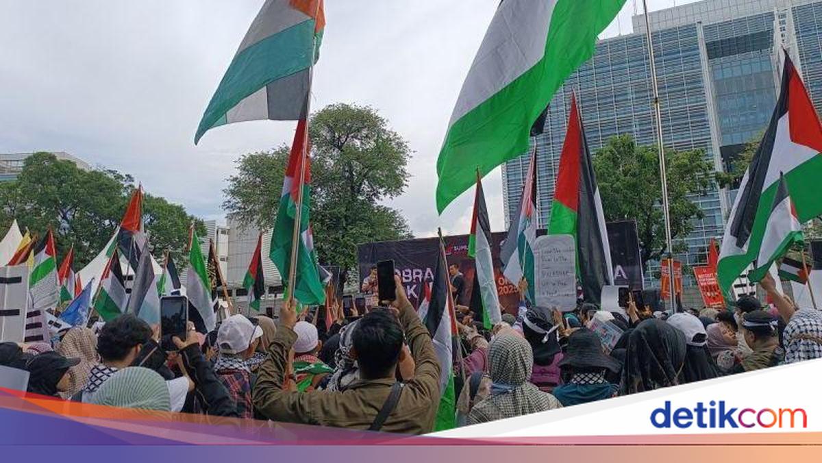 Ada Aksi Bela Palestina Depan Kedubes AS, Jalan Medan Merdeka Selatan Ditutup