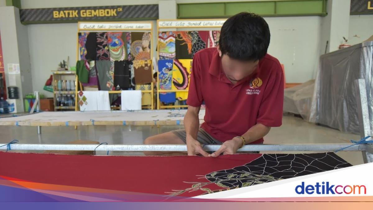 Lapas Lombok Barat Pamerkan Batik Buatan Napi saat MotoGP Mandalika 2025