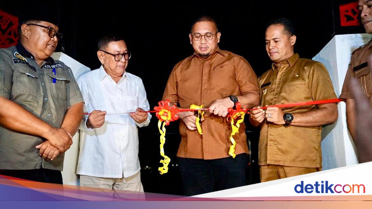 Andre Rosiade Resmikan Kawasan Wisata Bukik Ponggang di Sijunjung Sumbar