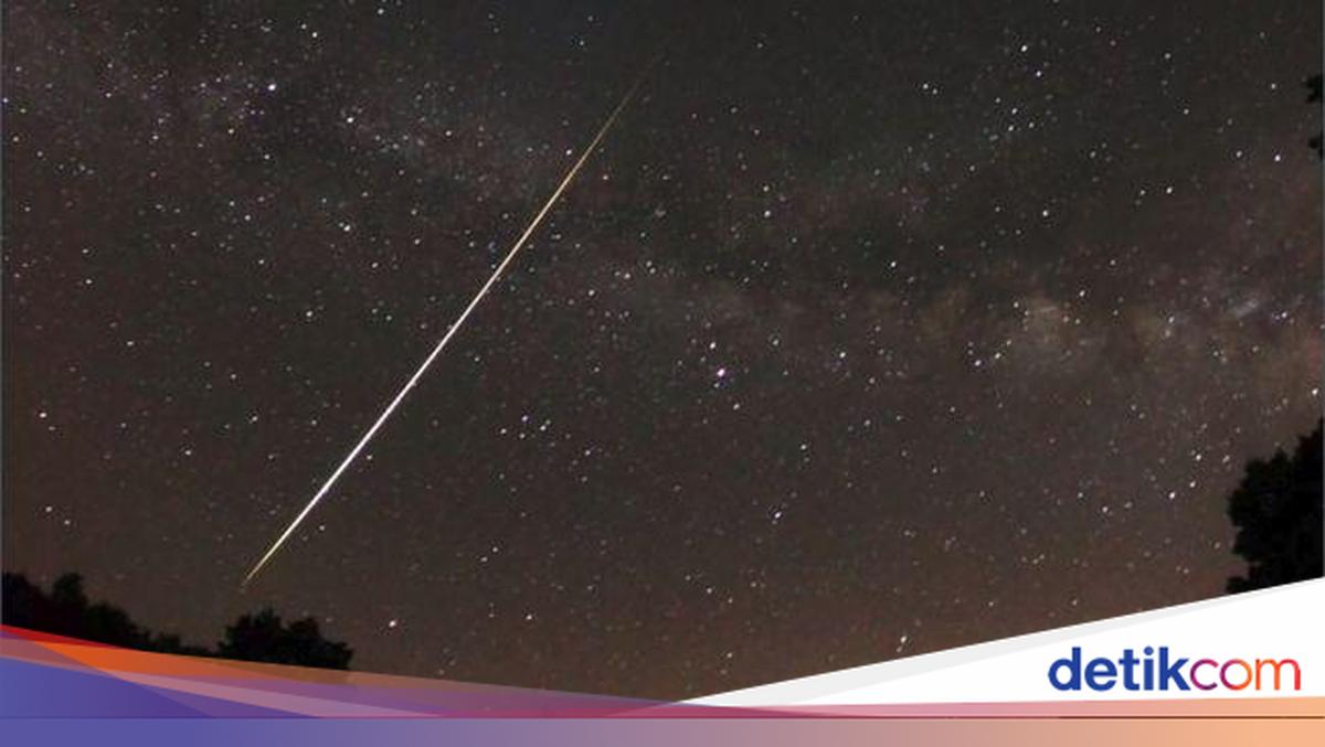Puncak Hujan Meteor Leonid 17-18 November Jam Berapa? Catat Waktunya
