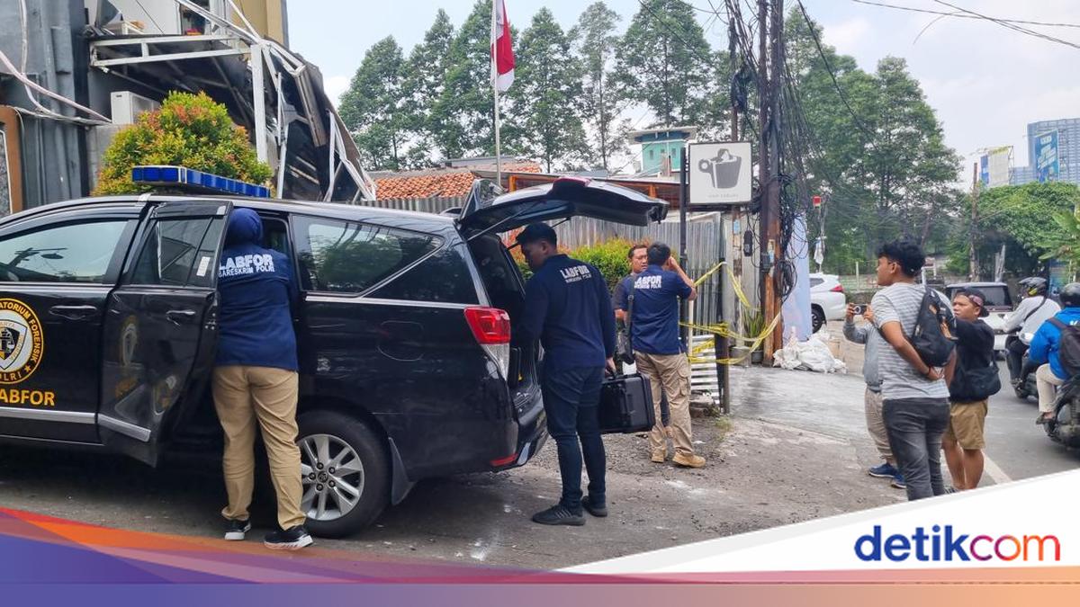 Bawa Kotak Hitam, Puslabfor Olah TKP Ledakan di Gedung Farmasi Tangsel