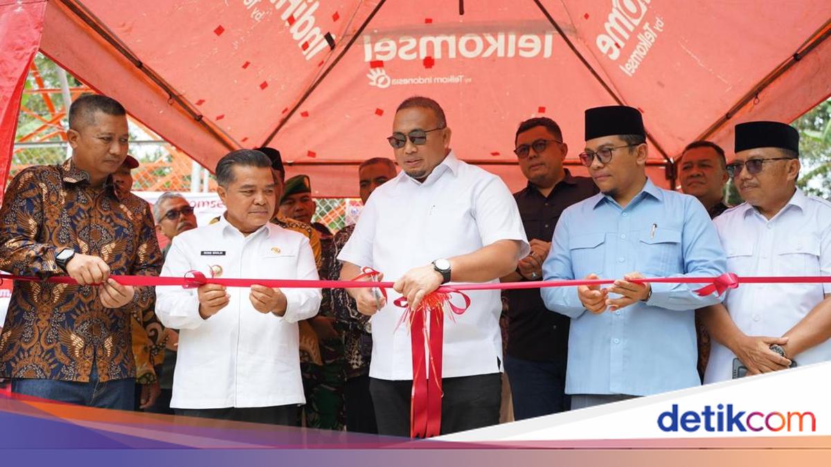 Tower Telkomsel di Agam Resmi Beroperasi, Andre Rosiade Pesan Jaga Bersama