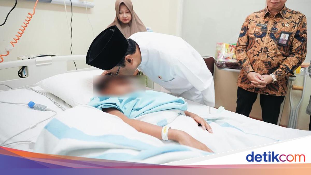 Gus Ipul Jenguk Haical, Tegaskan Penanganan Korban Jadi Atensi Presiden