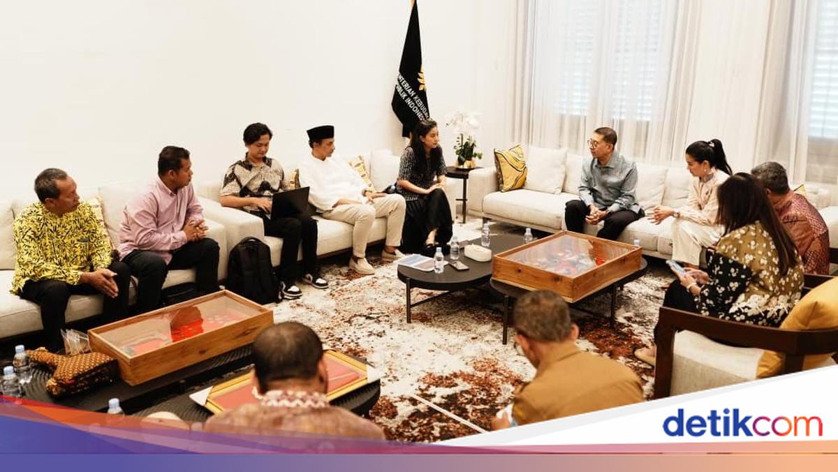 Menbud Terima Artefak dari Nganjuk, Ada Fosil, Berlian, hingga Wayang Timplong