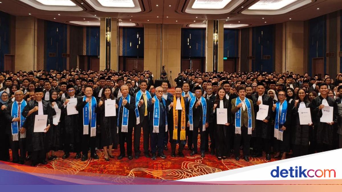 Lantik 639 Calon Advokat Peradi, Otto Hasibuan Ingatkan Jaga Integritas