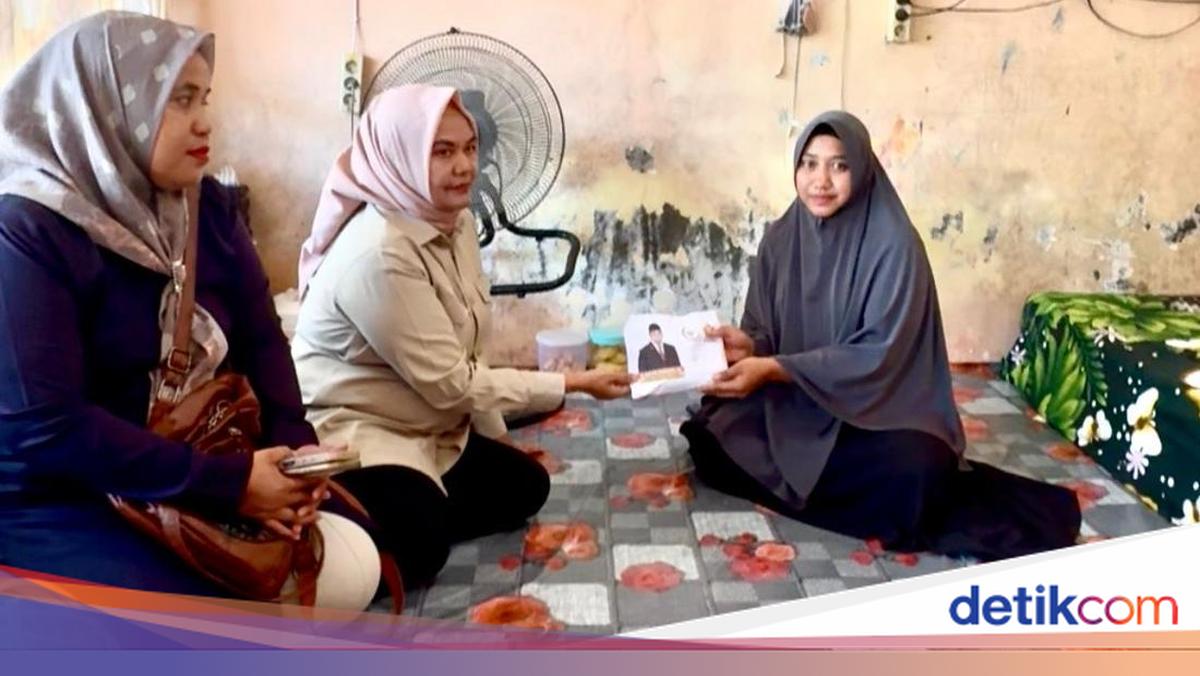 Andre Rosiade Bantu Rp 20 Juta ke Ibu 3 Anak yang Terpaksa Jadi Kuli Batu di Padang Pariaman
