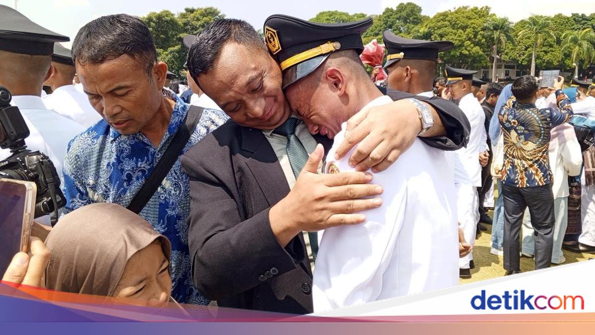 Tangis dan Harapan Hanifa di Gerbang Pendidikan IPDN