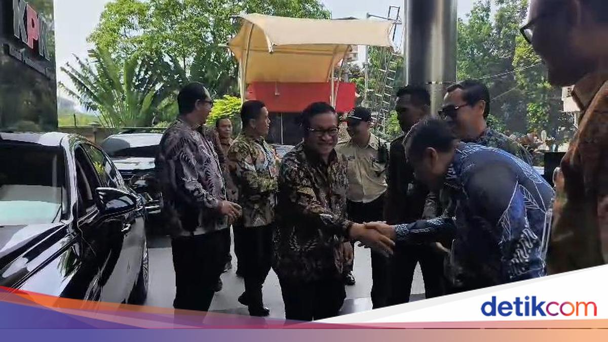 Arahan KPK ke Pramono soal Rencana Bongkar Tiang Monorel Mangkrak