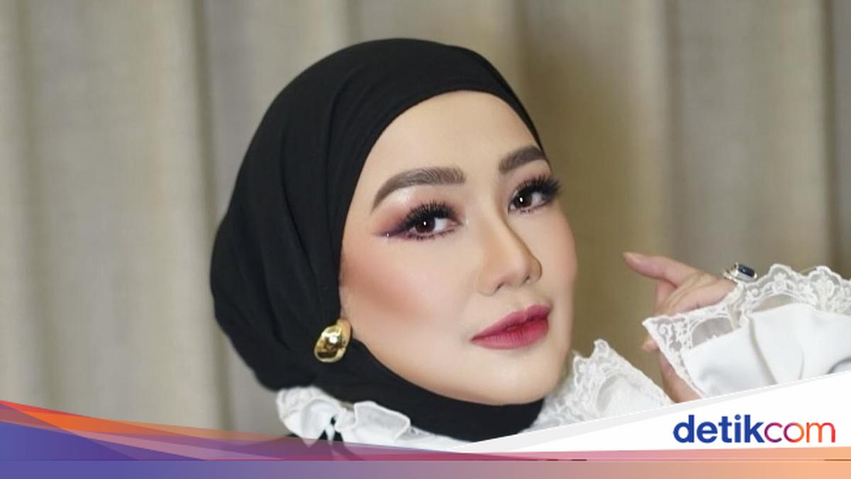 Reza Artamevia Kumpul Bareng Anak-Anaknya, Ngemil Kue hingga Pizza