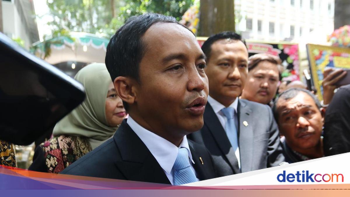 Menhut Minta Maaf ke Warga Papua soal Pembakaran Mahkota Cenderawasih