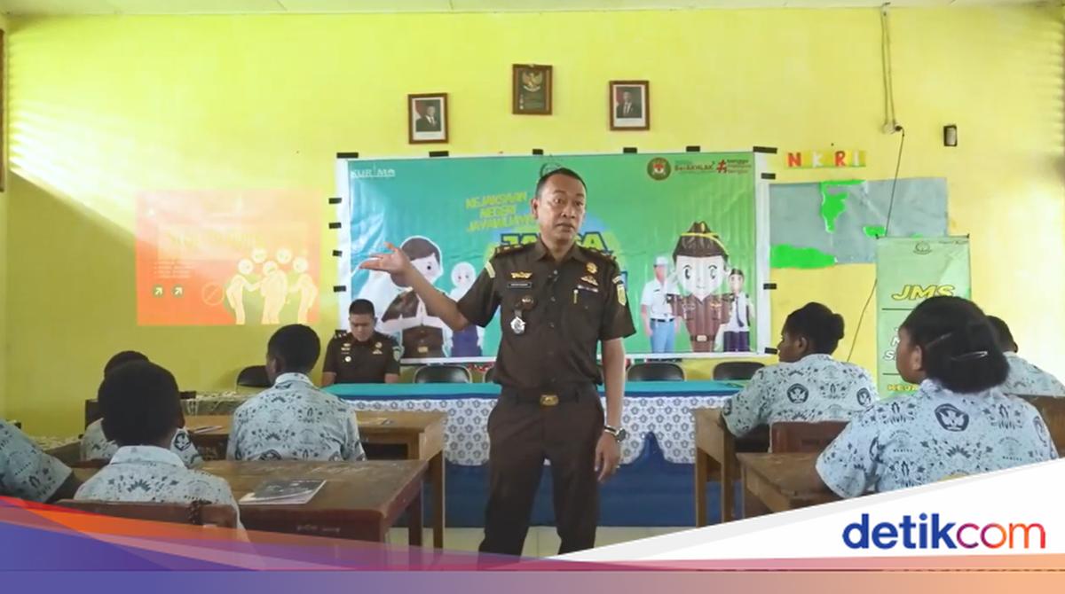 Kejari Jayawijaya Edukasi Pelajar Lewat Program Anti-Bullying di Sekolah