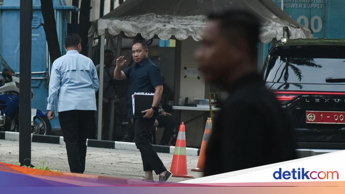 Akhir Pekan Sibuk Rumah Kertanegara di Setahun Prabowo-Gibran