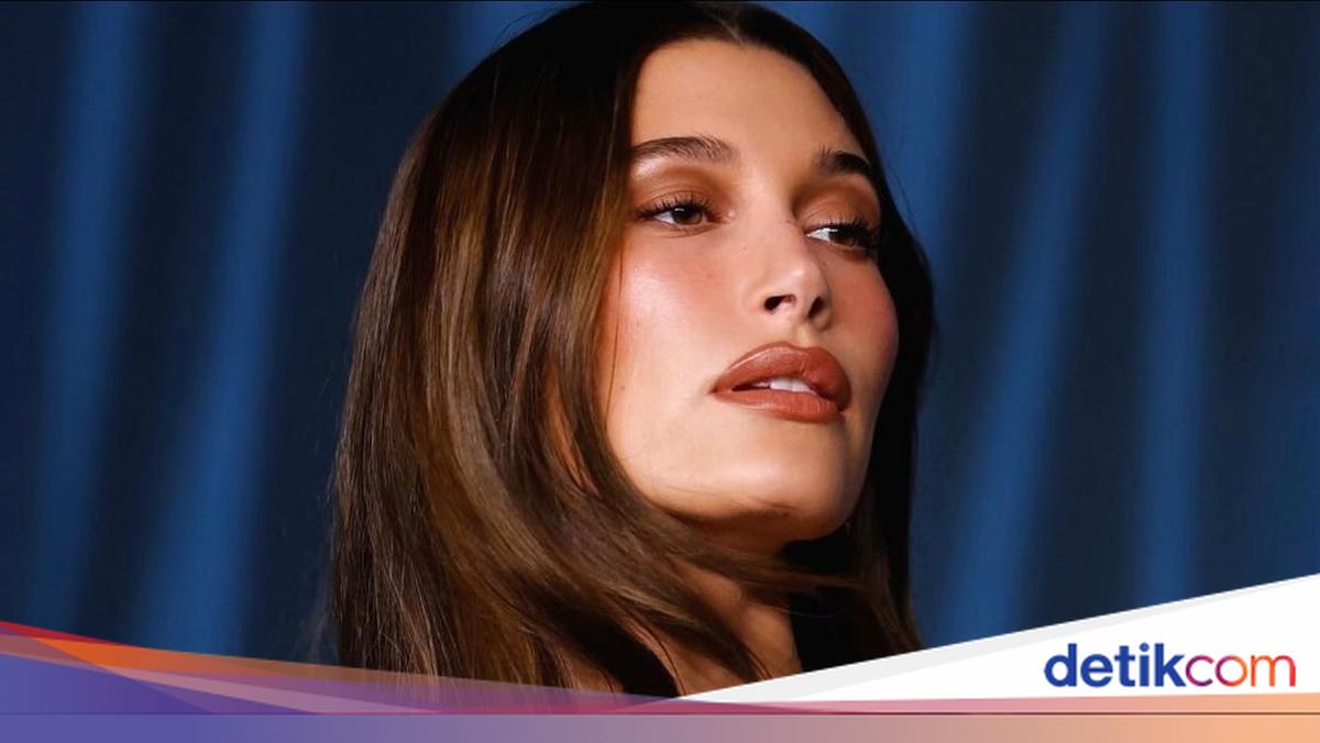 Hailey Bieber Hindari Selena Gomez di Academy Museum Gala Setelah Saling Sindir