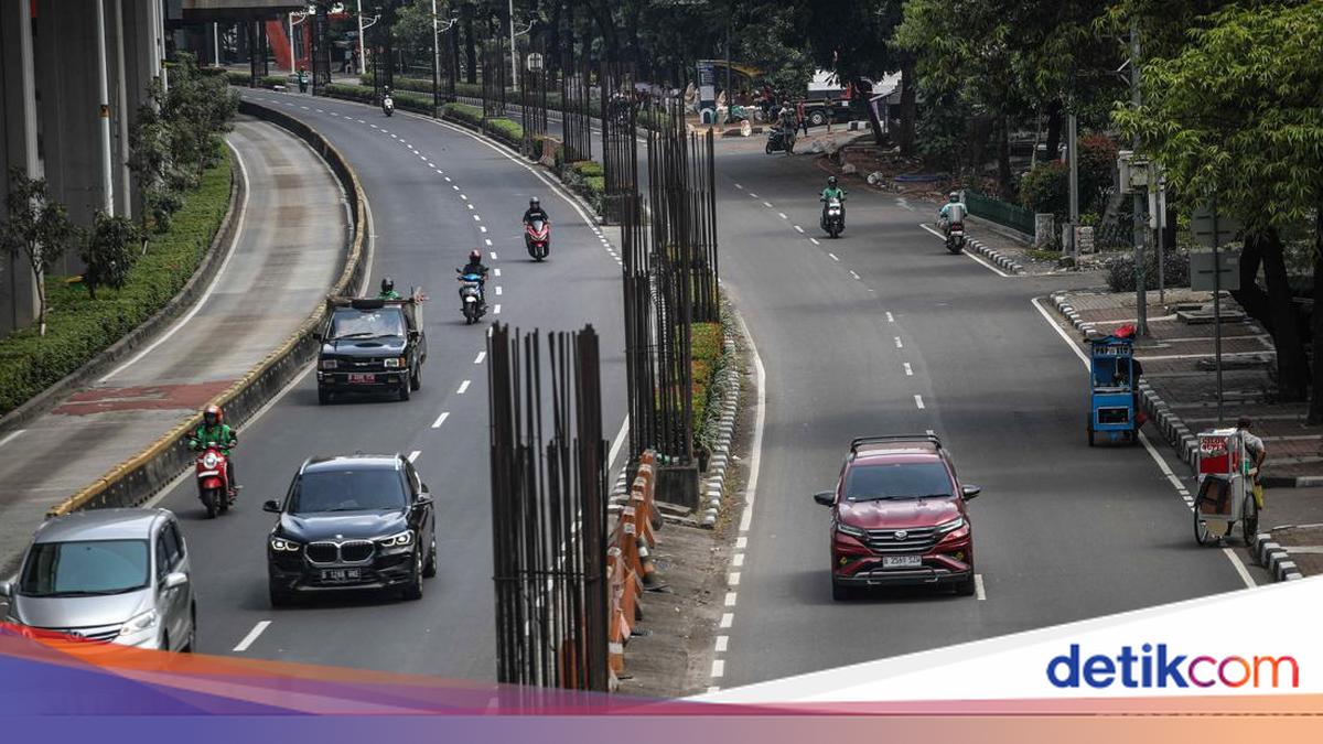 Pemprov Kucurkan Rp 100 M untuk Bongkar Tiang Monorel-Tata Trotoar Rasuna Said