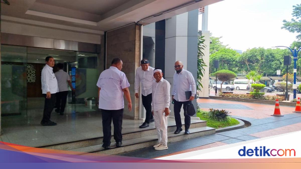 Gubernur Jabar Datangi Kemendagri, Bahas Duit Rp 4,17 T Mengendap di Bank