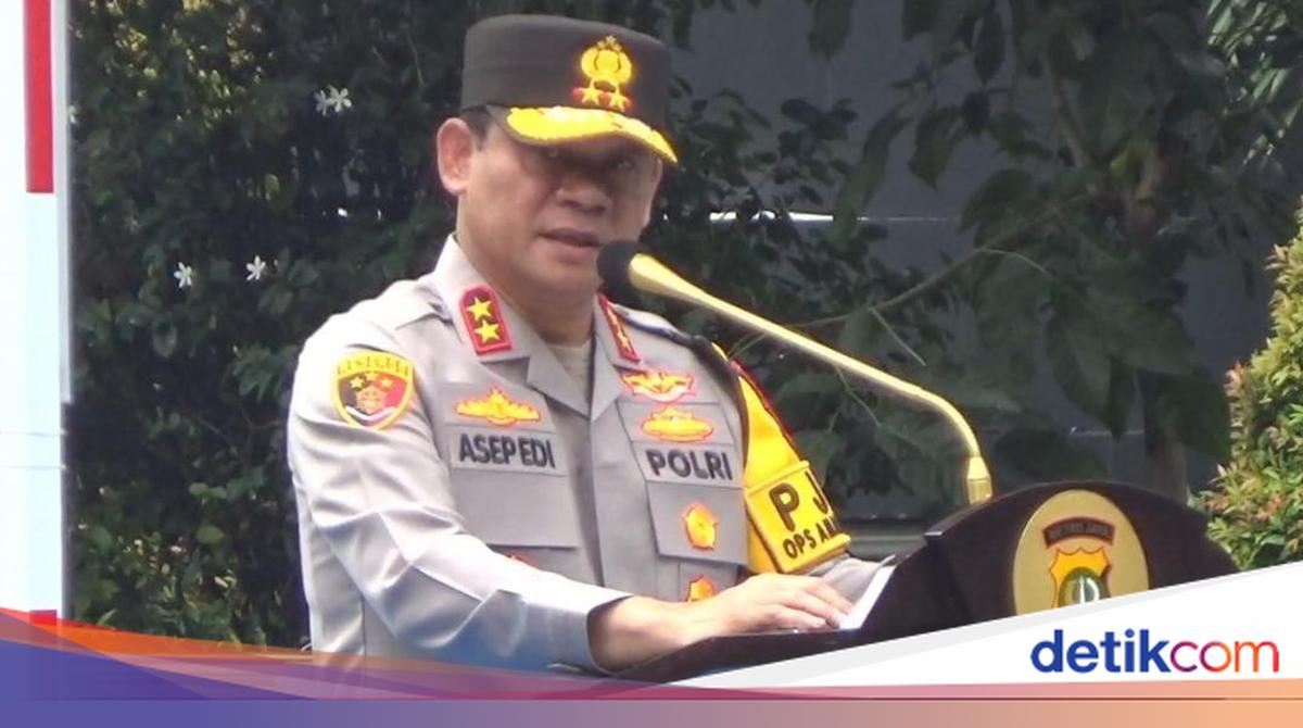 Kapolda Metro Serahkan Mobil Patroli ke Jajaran: Simbol Pelayanan ke Warga