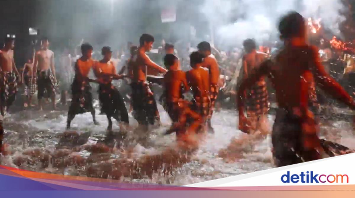 Ba Yang Api Mebayang-Bayang, Tradisi di Klungkung yang Digelar Malam Sebelum Nyepi