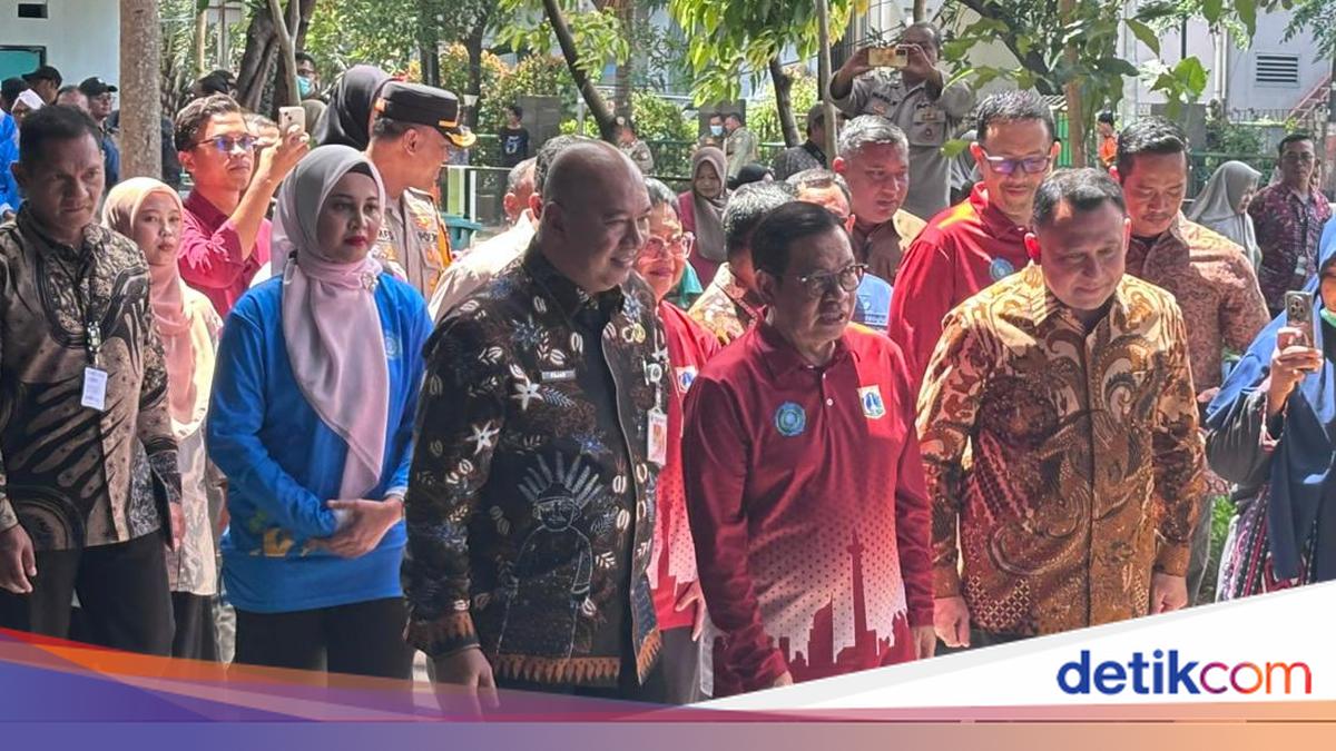 Pramono Resmikan Taman Si Pitung di Kolong Tol Wiyoto Wiyono Jakut