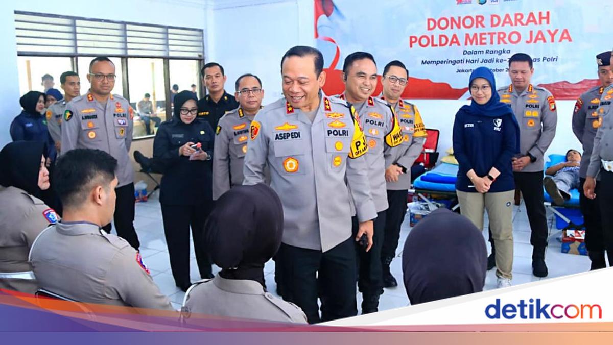 Bidhumas Polda Metro Donor Darah Sambut Hari Jadi Ke-74 Humas Polri
