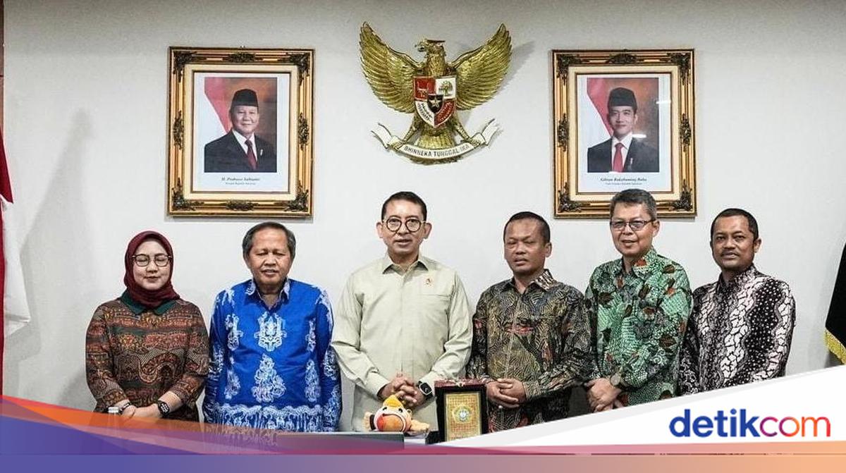 Terima Audiensi Tim UTM, Menbud Dorong Pelestarian Budaya Madura