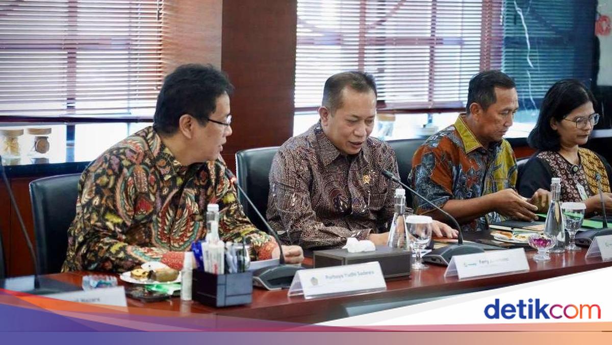 Menkop Mendadak Bertemu Menkeu &amp; COO Danantara, Bahas Kopdes Merah Putih