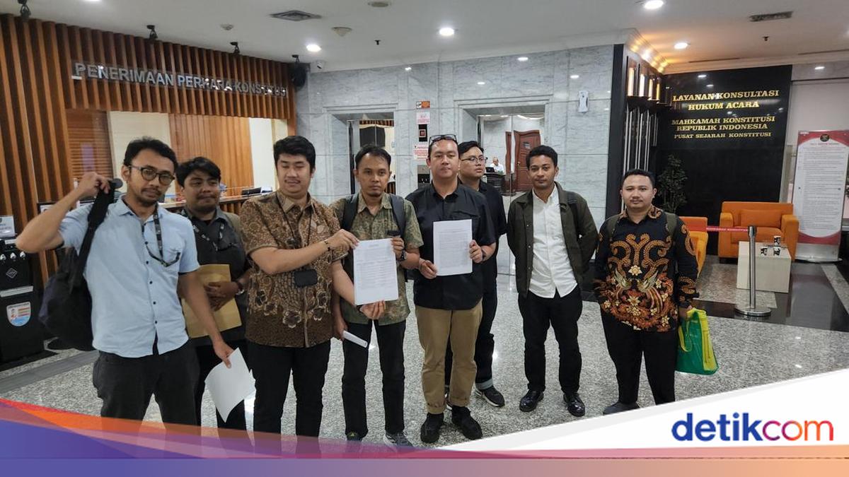 Koalisi Sipil Ajukan Uji Materiil Pasal UU TNI ke MK, Serahkan 85 Bukti