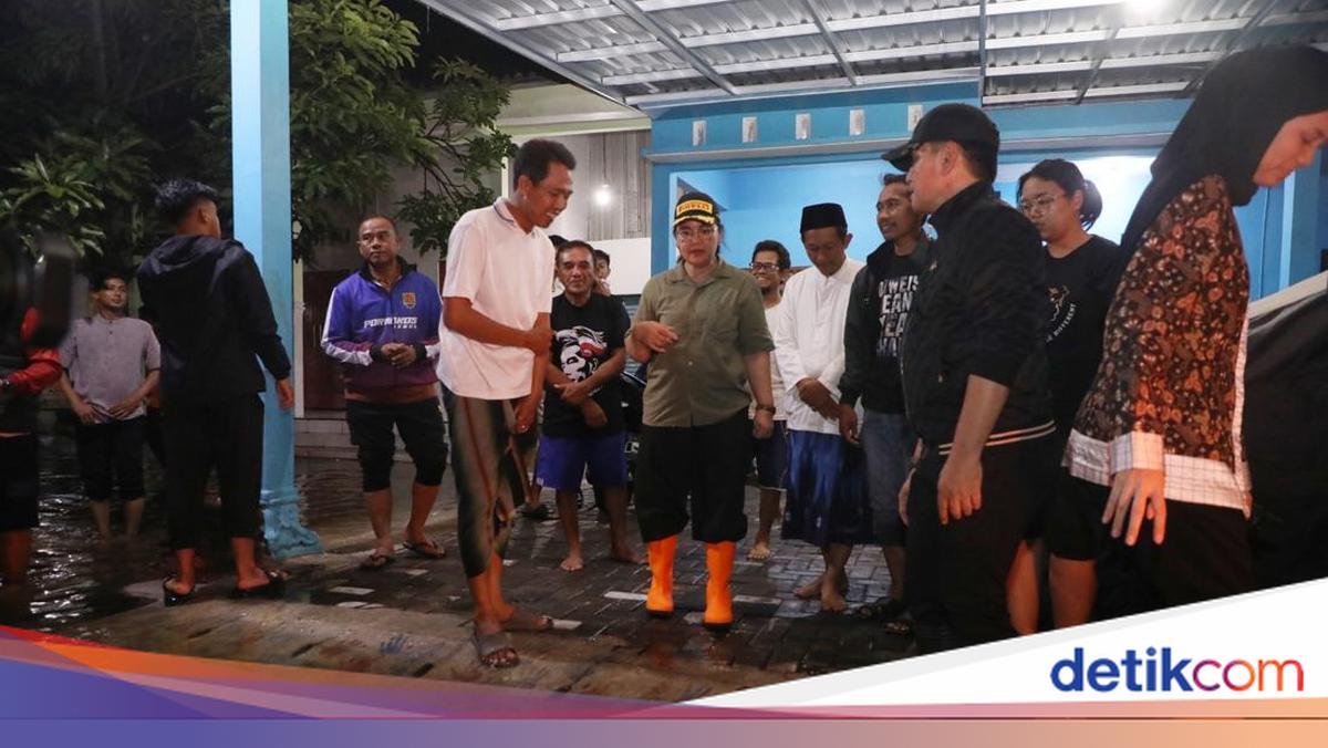 Pemkot Semarang Operasikan Pompa untuk Penanganan Banjir di Genuk