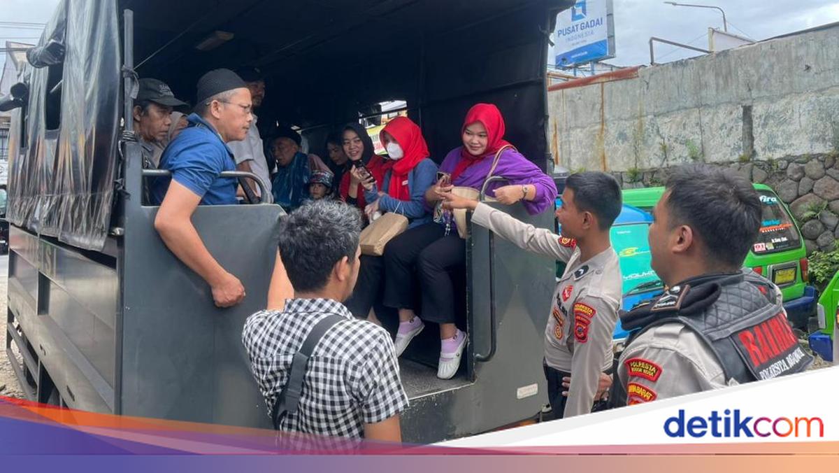 Demo Sopir Angkot Bogor, Polisi-TNI Siapkan Truk Angkut Penumpang Terlantar