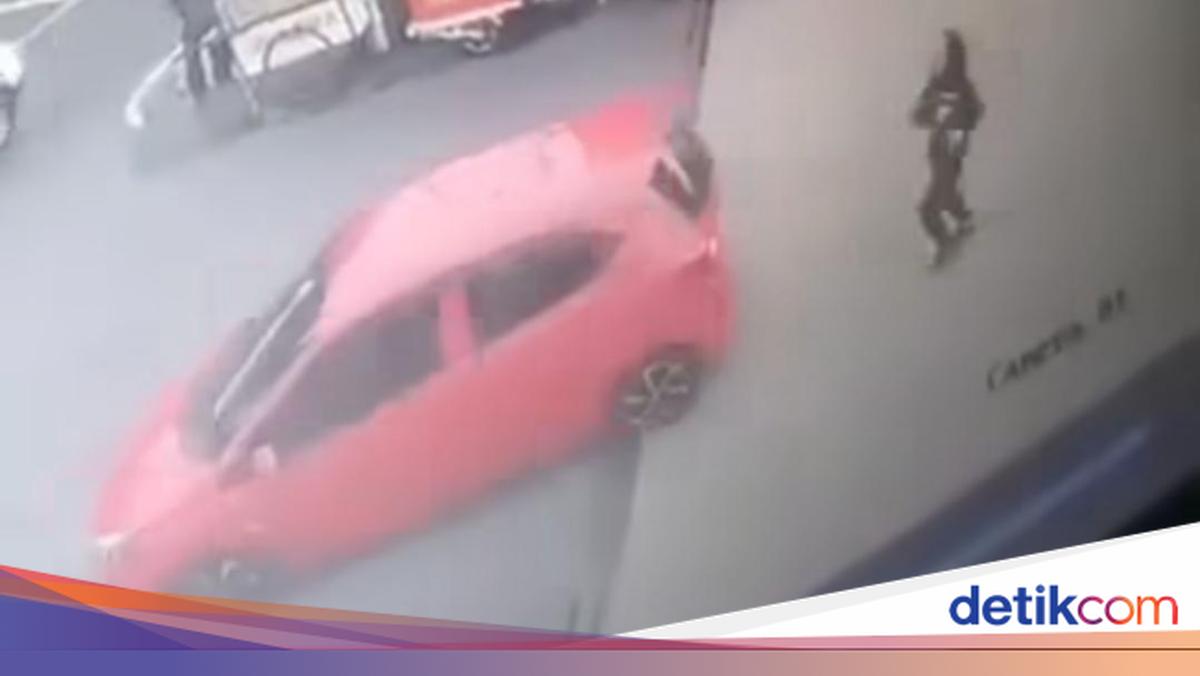 Polisi Datangi Rumah Pemobil yang Kabur Usai Isi Bensin di SPBU Ciputat