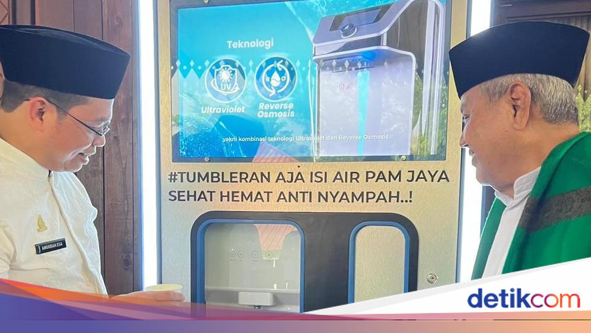 Cuaca Ekstrem, PAM Jaya Beri 100 Unit Water Purifier untuk Fasilitas Umum