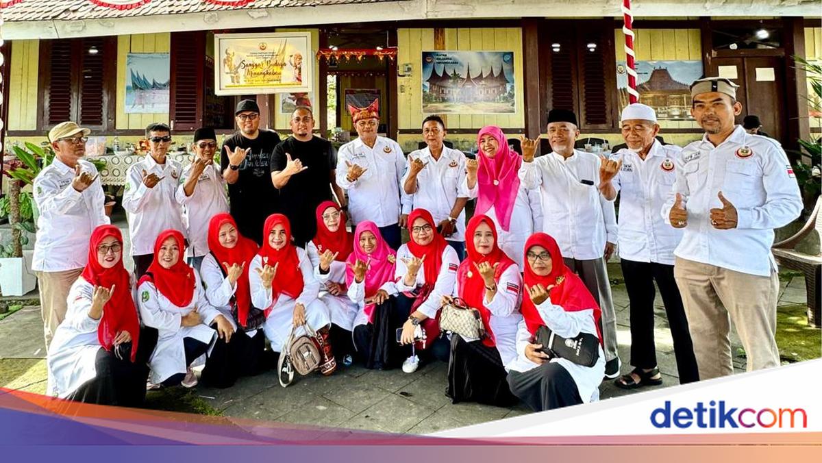 Andre Rosiade Salurkan Bantuan Rp 100 Juta ke Perantau Minang di Malut