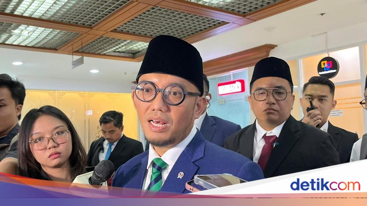 Kemenhaj Pastikan Umrah Mandiri Legal-Dilindungi, Siapkan Aturan Turunan