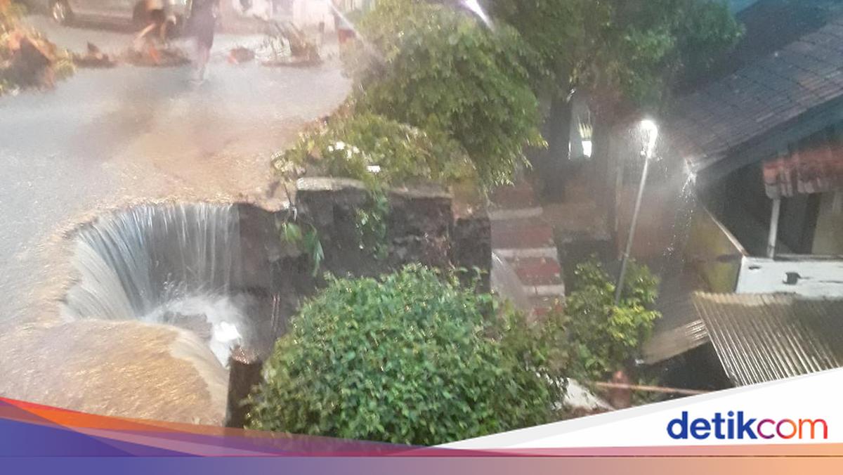 Tebing di Bondongan Bogor Longsor Imbas Hujan Deras, 12 Rumah Terdampak