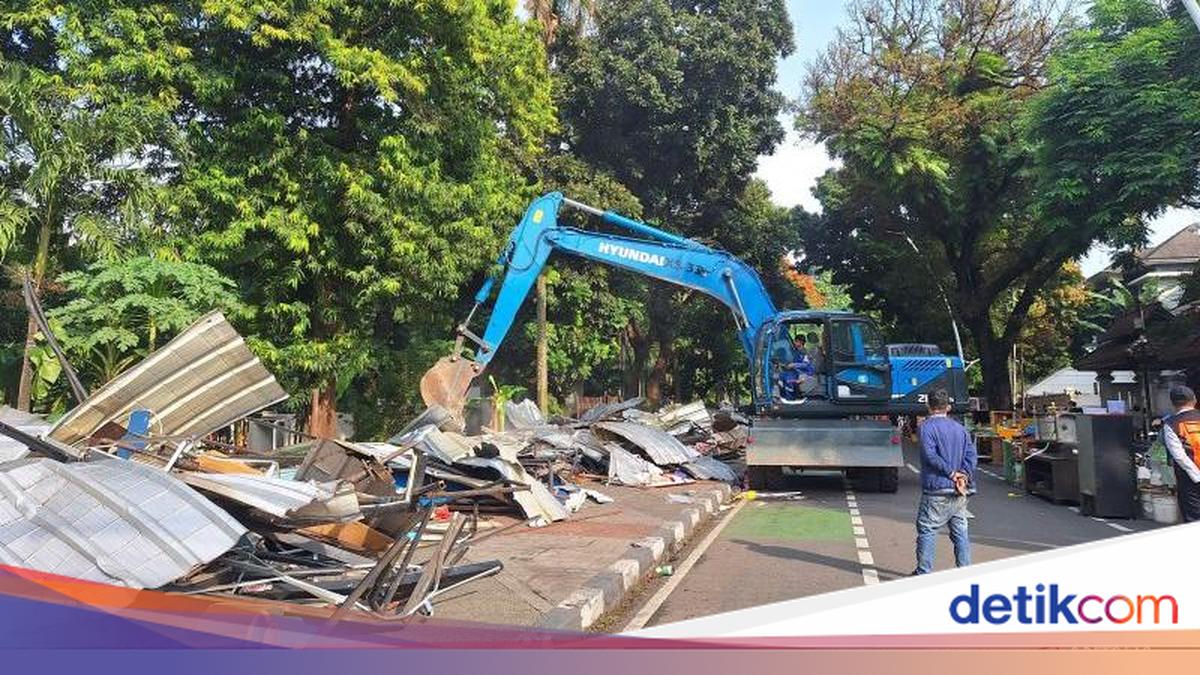 Pasar Barito Dibongkar, Pedagang Mulai Tempati Sentra Fauna Lenteng Agung