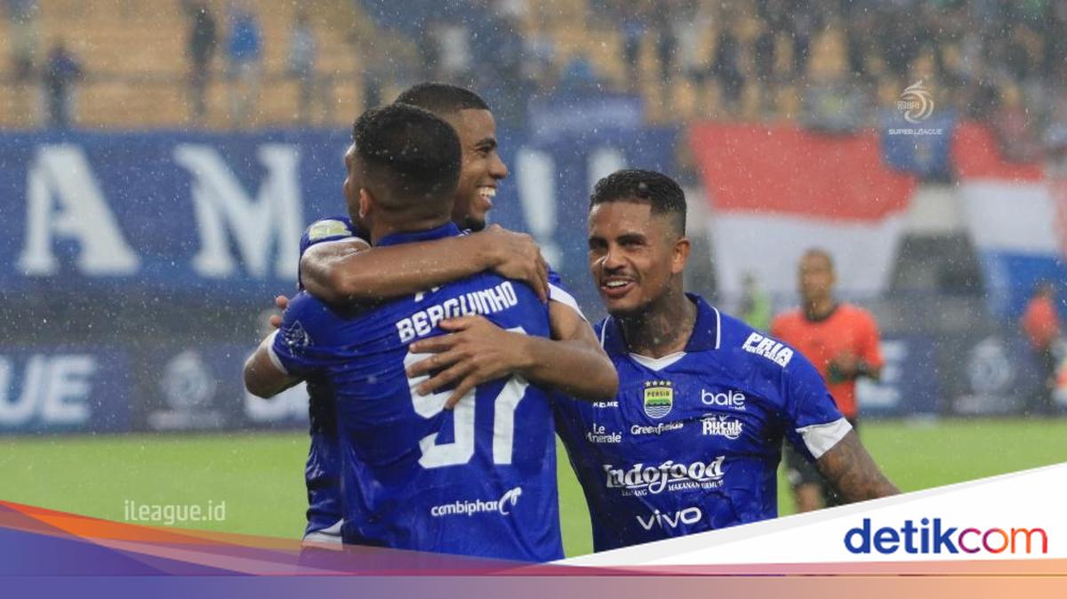 Arsenal Raya Signature Persib dan Arsenal di Bulan Oktober: Sama-sama Ganas!