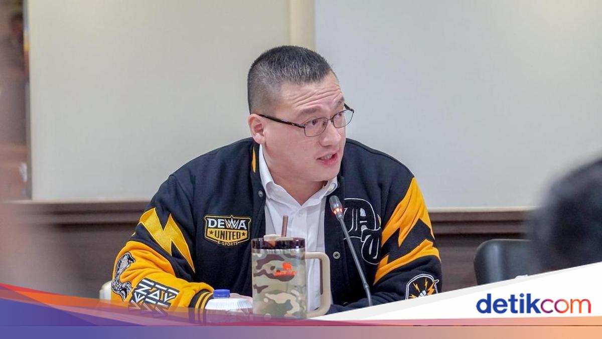 Kenneth Dukung Pramono Naikkan Tarif TransJakarta, Tapi Layanan Harus Ditingkatkan