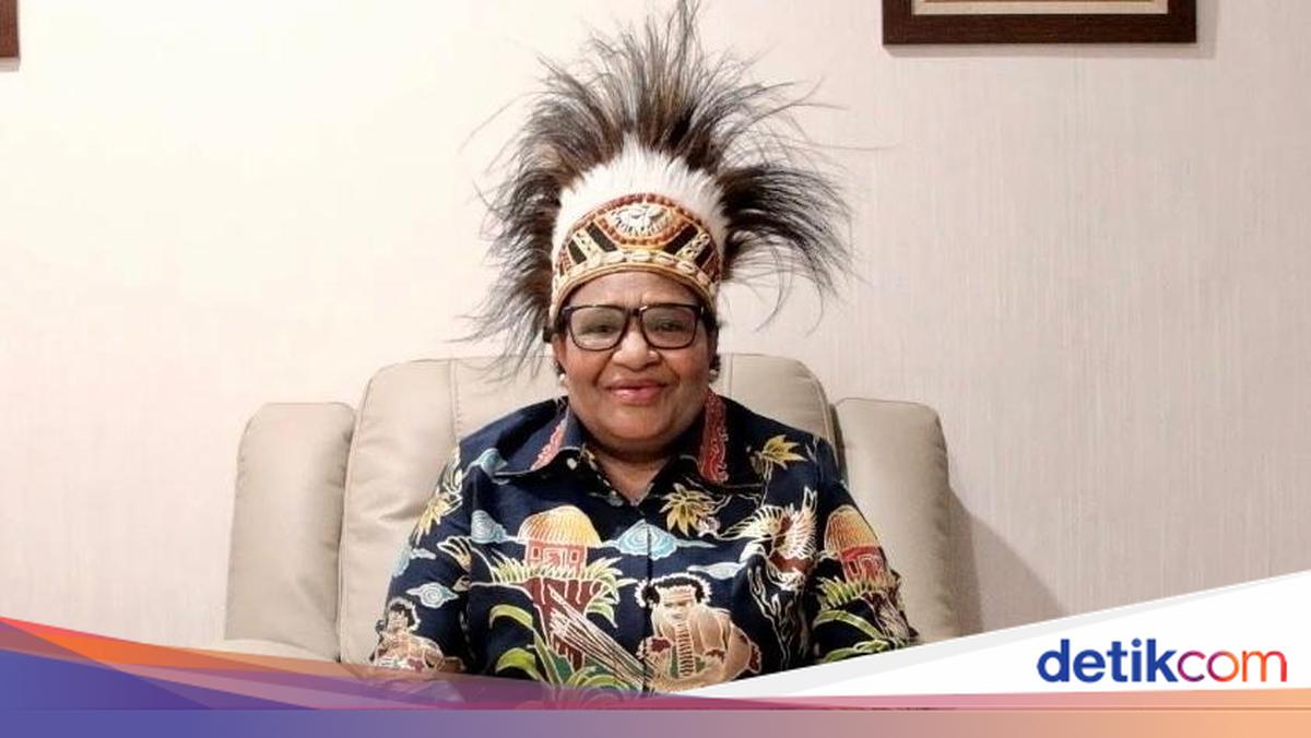 Wamendagri Komunikasi dengan Menhut soal Pembakaran Mahkota Cendrawasih