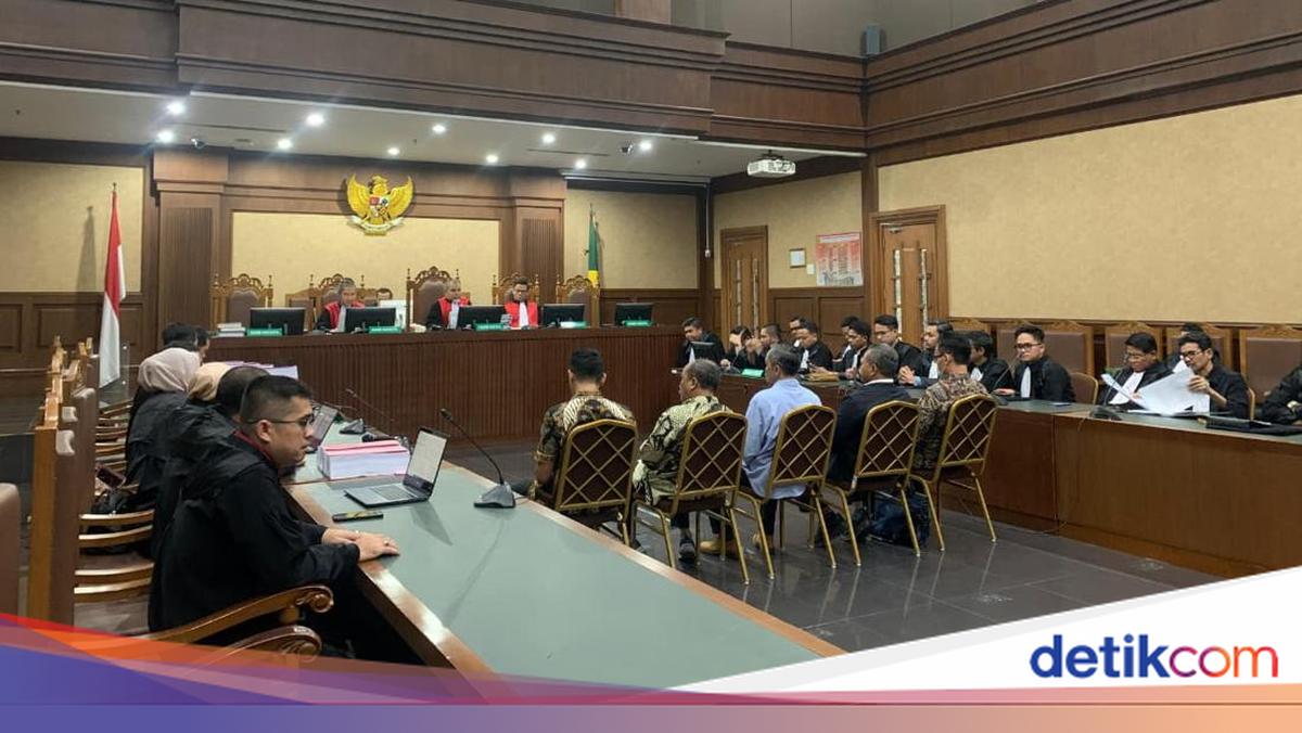 3 Hakim Terdakwa Suap Vonis Lepas Minyak Goreng Dituntut 12 Tahun Penjara